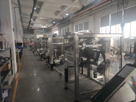 Máy đóng gói dọc tự động 2.5kw / 220V cho chức năng lấp đầy và hình thành